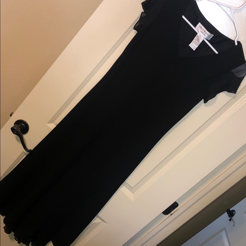 Jones New York Black Maxi Dress with Cap Sleeves